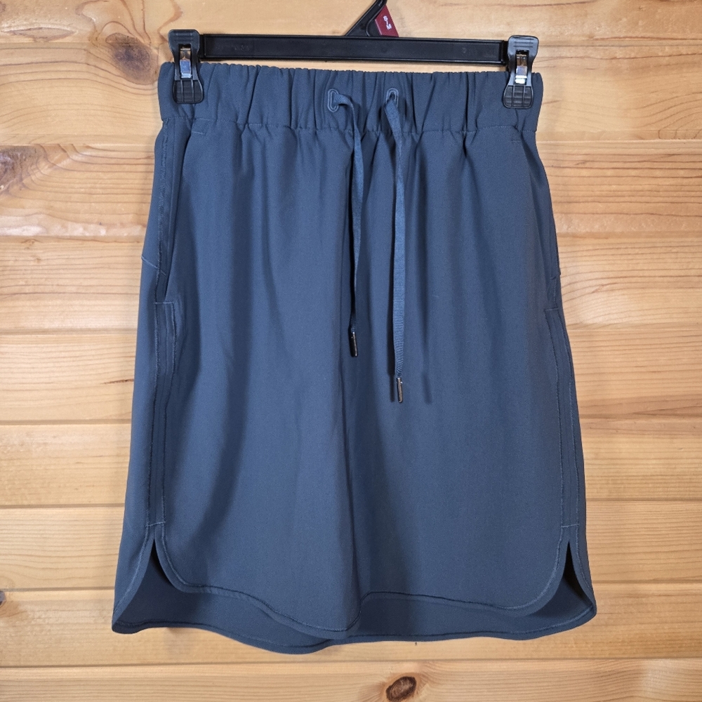 Lululemon On The Fly Skirt Gray Womens 4 Athleisure Casual Travel Walking